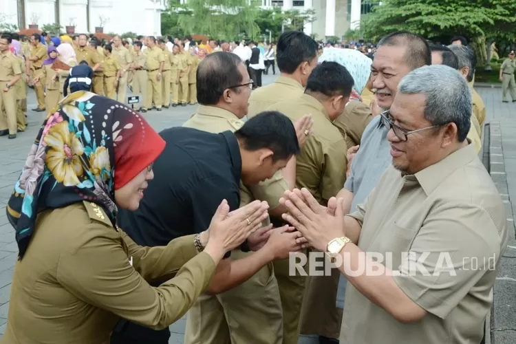 Gaji Pensiunan Orang Tua PNS Yang Meninggal Setiap Golongan, Cara ...