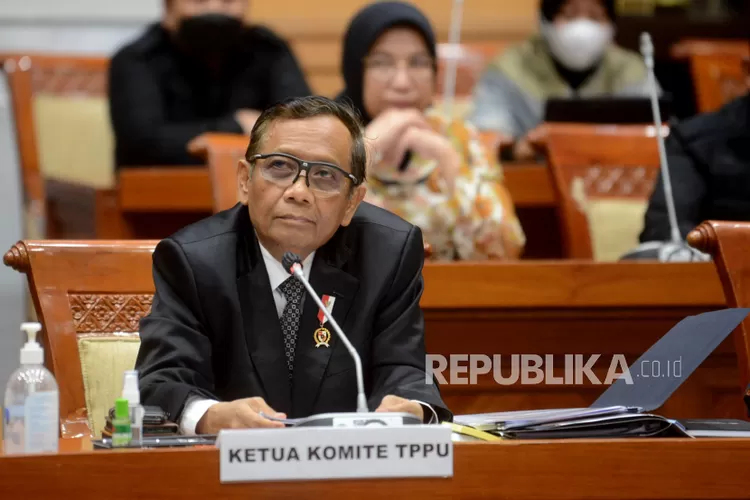 Mahfud MD Emosi Saat Ditanya Perihal Petugas Partai, Netizen Kaitkan dengan Omongan Bambang Pacul