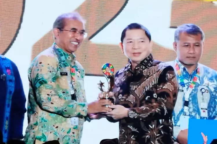 Kabupaten Bandung menjadi Juara 2 Finalis Integratif Sustainability Indonesia Movement (I-SIM) For Regencies 2023 (dok. Humas Pemkab Bandung)