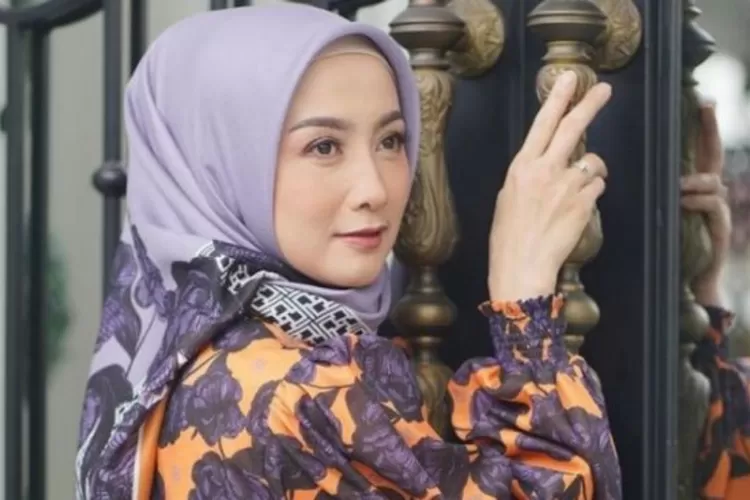 Bakal Jadi Lawan Berat Ridwan Kamil di Pilgub Jabar 2024, Simak Profil Artis Cantik Desy Ratnasari