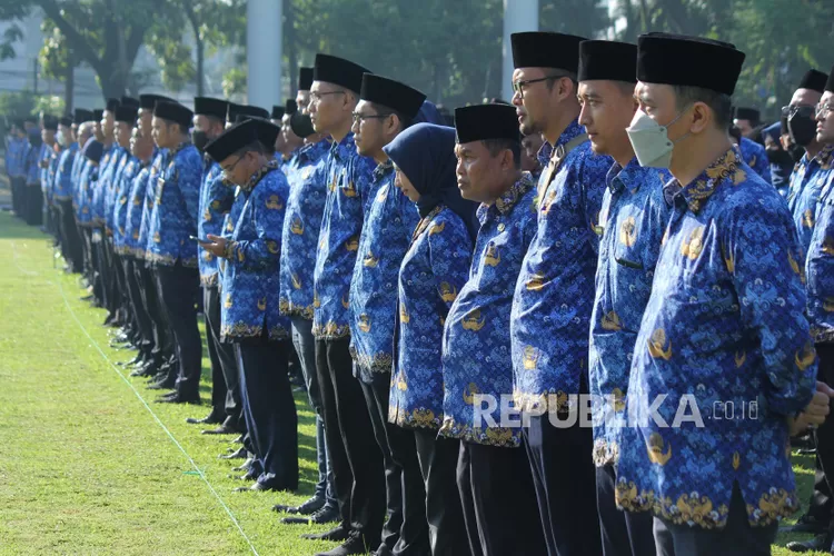 1,6 Juta Guru Belum Sertifikasi, Guru Honorer Tak Akan Diangkat Lagi Tahun Depan? Gaji Dibawah Rp1 Juta Harap Lapor!