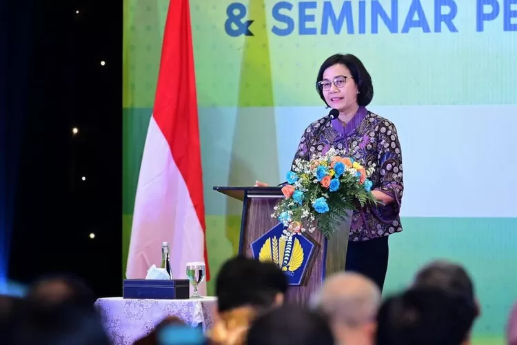 Bantah Keras Rumor Sri Mulyani Mundur dari Kabinet Jokowi, Zulhas Beri Pesan Menohok