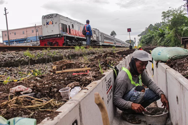 LIPSUS: Mal dan Bangunan di Jalur Reaktivasi KA, PT KAI Pastikan Bisa Digunakan Kapanpun