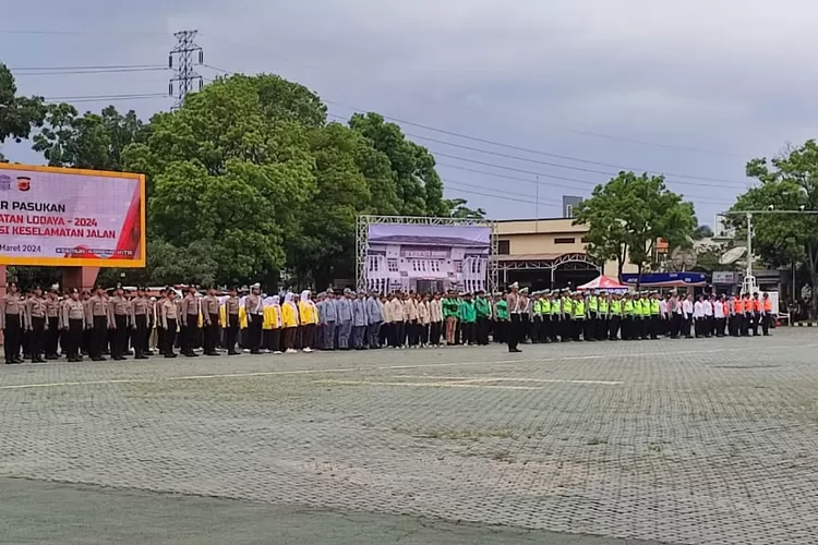 Polda Jabar Gelar Operasi Skala Besar, Helm SNI Hingga Mobil Dengan ...