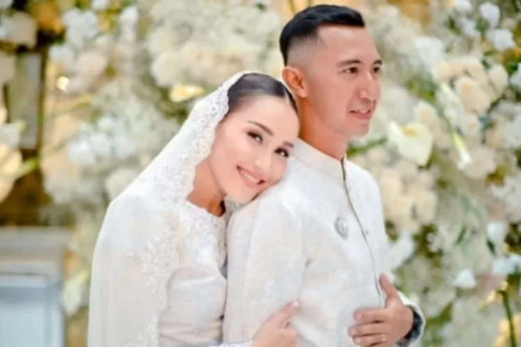 Sempet Berkoar Berhenti Kerja Jika Gaji Suaminya Tinggi, Ayu Ting Ting Curhat Terpaksa Tetap Kerja Meski Sudah Nikah karena Gajinya di TNI Cuma Segini