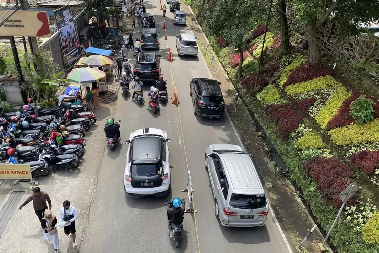 Destinasi Wisata Lembang Diserbu Wisatawan di Hari Lebaran, Arus Lalu Lintas Padat