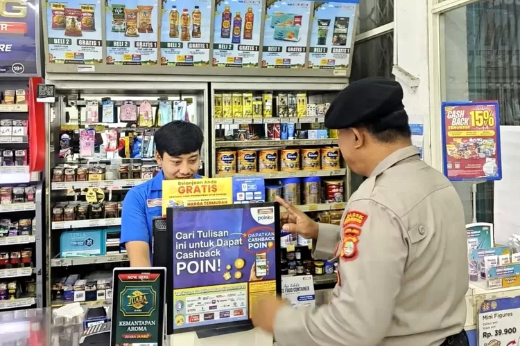 Pemerintah Provinsi DKI Jakarta Kembali Tertibkan Juru Parkir di Minimarket