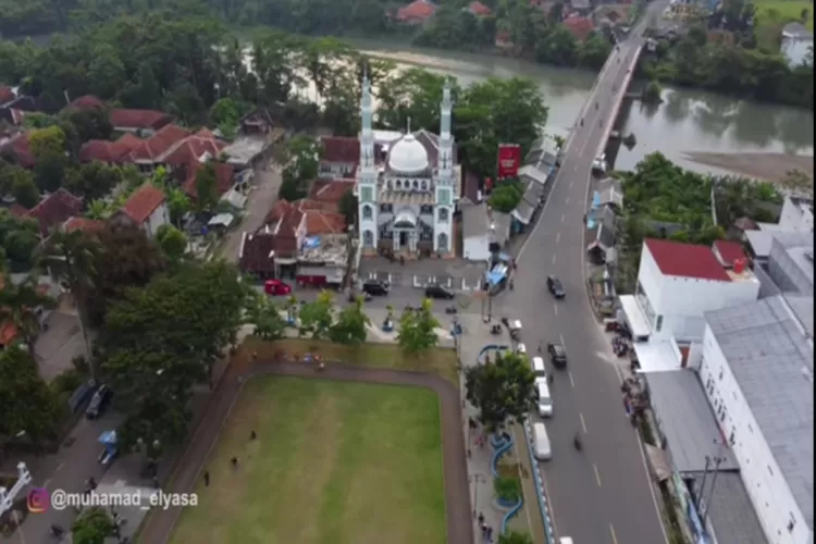 Akhirnya, 14 Kecamatan Ini Akan Meninggalkan Kabupaten Cianjur! Bentuk Kabupaten Baru Terdekat Pantai