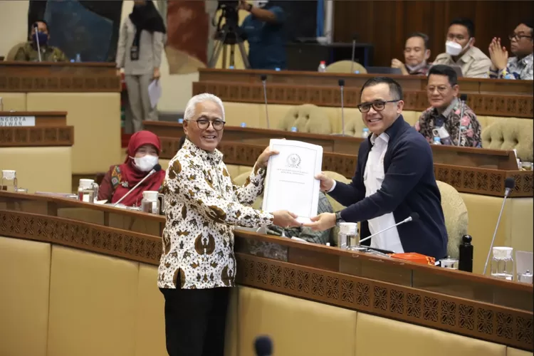 Aman Tanpa PHK! Begini Skema Terbaru Pengangkatan Honorer Menjadi PPPK 2024 yang Telah Disepakati MenPAN RB dan DPR RI