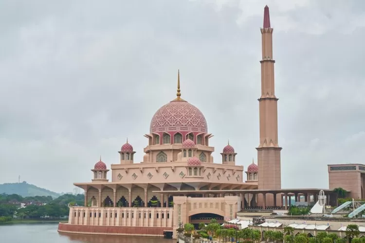 Masjid Megah di Jawa Barat Ini Hasil Rancangan Ridwan Kamil, Siapa Sangka Pernah Alami Mangkrak Selama 1,5 Tahun