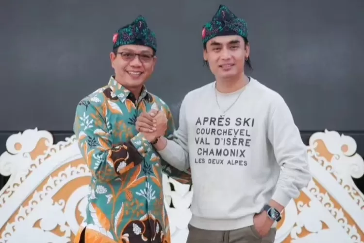 12 artis siap mendampingi Dadang Supriatna di Pilkada Bandung 2024, termasuk Charly Van Houten. (Instagram Dadang Supriatna )