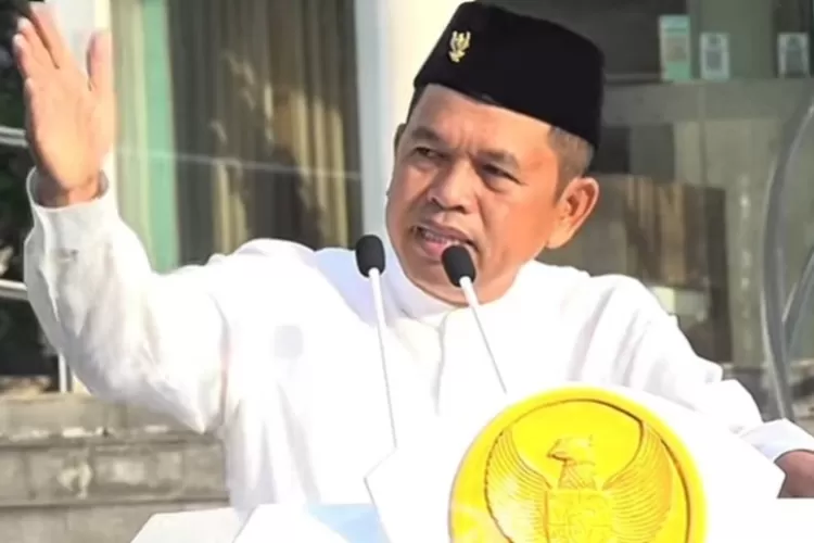  Gubernur Jawa Barat Dedi Mulyadi akan memanggil kepala daerah se-Jawa Barat terkait jalan rusak.