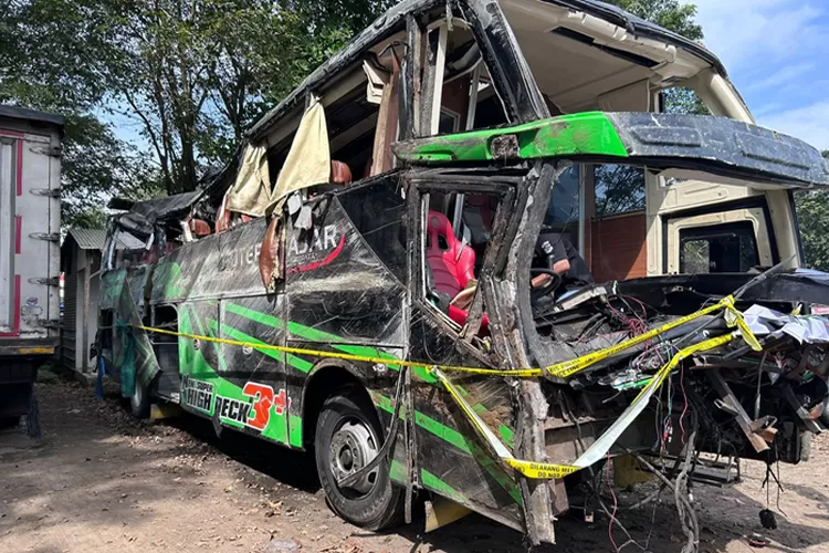 Kecelakaan Maut Di Subang, KNKT: Ada Malfunction Rem Seharusnya Bus Tak ...