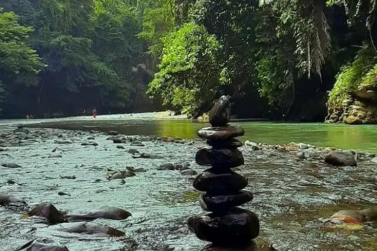 Pemandangan Alam di objek wisata Batu Katak  (Foto/Instagram/@batukatak_happy_trek)