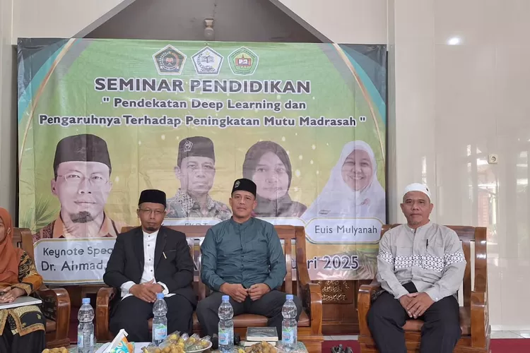 Seminar Pendididkan " Pendekatan Deep Learning Terhadap Peningkatan Mutu Madrasah oleh FKDT Kec Parung Bogor (catatanfakta.com)