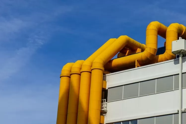 Foto Ilustrasi - PT PGN Tbk memastikan distribusi gas bumi untuk pelanggan industri sepenuhnya pulih.  (Foto : Unsplash/nathanneve)