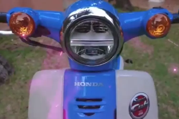 Honda Super Cub paling keren dengan warna baru yang menarik (YRP Official)