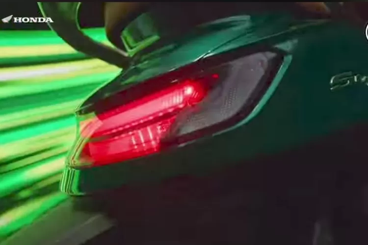 Honda Stylo 160 vs Yamaha Lexi LX 155 (YRP Official)