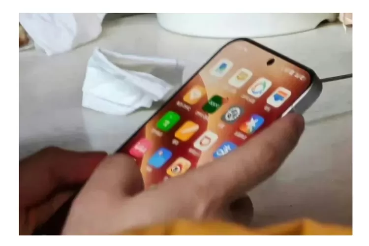 vivo X200 standar akan dibekali baterai berkapasitas 5800 mAh, sedikit lebih besar dari ponsel sejenisnya yang ringkas.