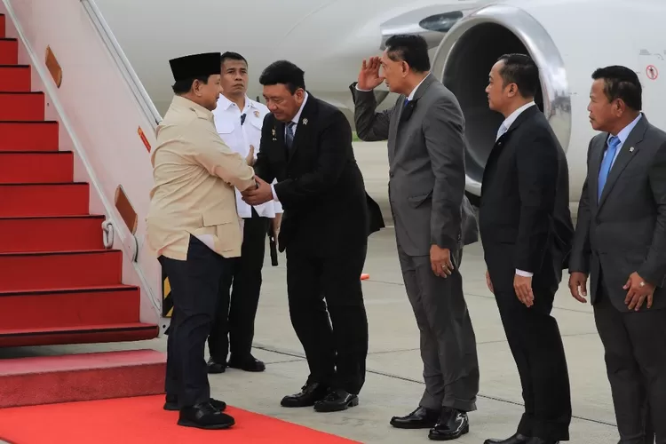 Presiden Prabowo saat tiba di Tanah Air
