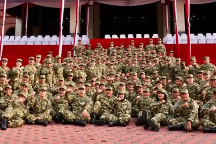 Retret Kepala Daerah Gunakan APBN, Sementara Kabinet Merah Putih Dibiayai Presiden Prabowo. (instagram.com/rizky_irmansyah)