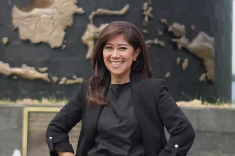 Meutya Hafid dipanggil Prabowo untuk perkuat kabinet. Siapkah ia menghadapi tantangan sebagai Menkominfo? Simak selengkapnya! (Instagram @meutya_hafid / HukamaNews.com)