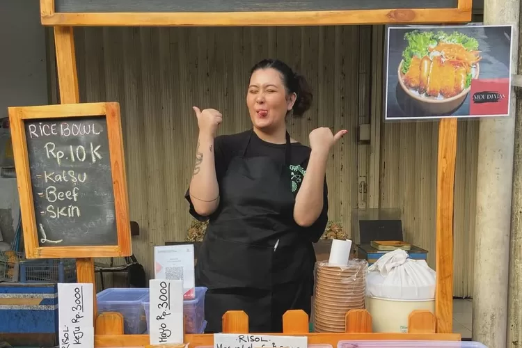 Talitha Curtis keturunan mana? Intip biodata mantan ratu FTV yang jualan risol di Bogor. (Instagram.com/talithacurtis_)