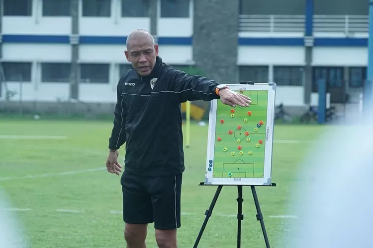 Potret Nova Arianto pelatih Timnas Indonesia U17. ((instagram.com/@novarianto30))