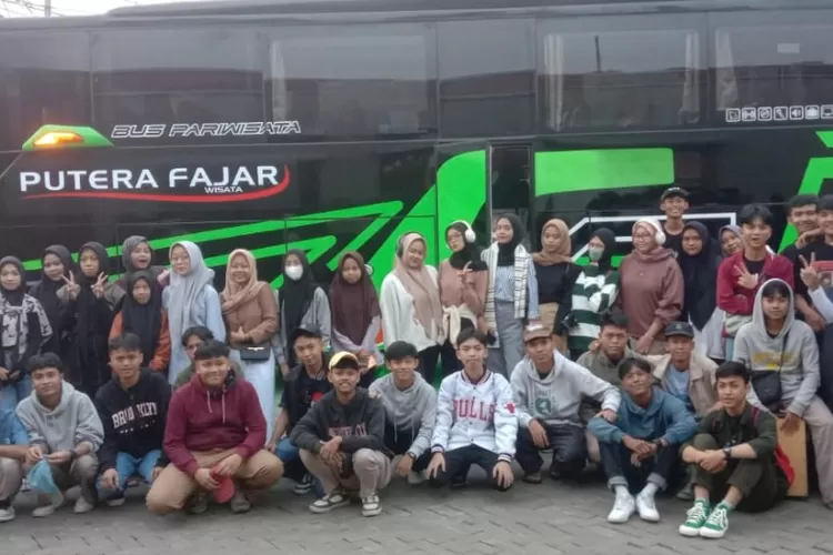 Kumpulan 8 Fakta Kecelakaan Maut Bus Rombongan SMK Lingga Kencana Di ...