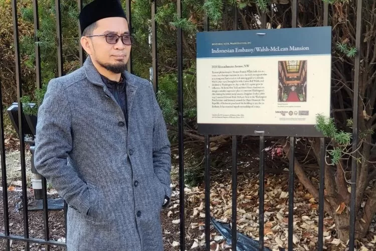 Ustadz Adi Hidayat Dukung MUI Keluarkan Fatwa Haram Produk Pro Israel Viralkan Dari Sekarang