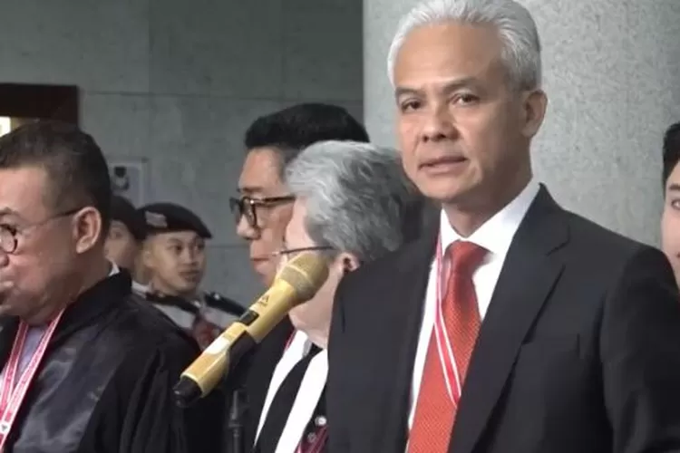 Ganjar Pranowo enggan menjadi mentri pilih jadi rakyat biasa. (YouTube Ganjar Pranowo)