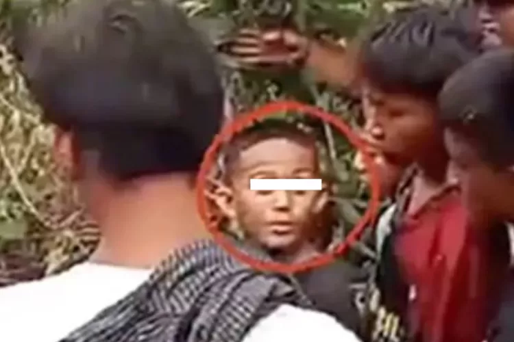 Pelaku pembunuhan ikut lihat di TKP penemuan mayat dekat kuburan Cina Palembang (Instagram @seputar_palembang_info)