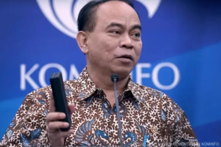 Polda Metro Jaya periksa Budi Arie dalam kasus mafia judi online Komdigi. Ahli hukum ungkap kemungkinan keterlibatannya. (menkominfo / HukamaNews.com)
