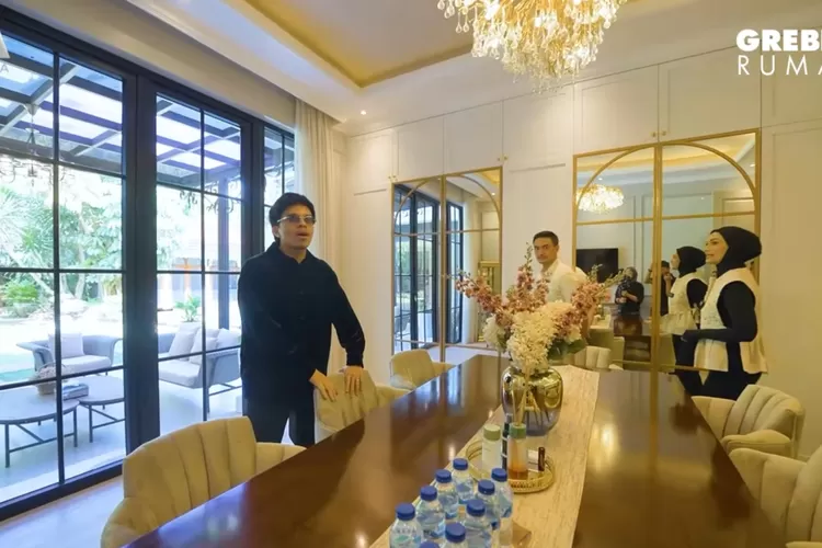 Ruang kerja Putri Zulhas dan Zumi Zola (YouTube AH)