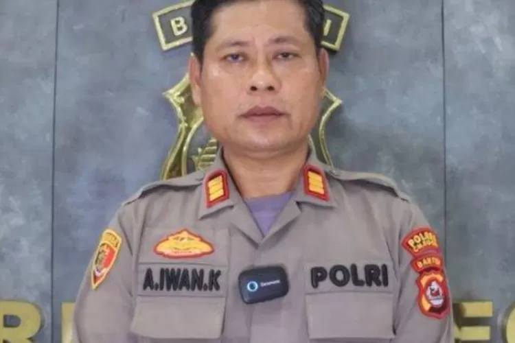 Sosok Kapolsek Cinangka bantah tolak pendampingan sebelum penembakan pemilik rental mobil (Instagram @polsek_cinangka_polres_cirebon)