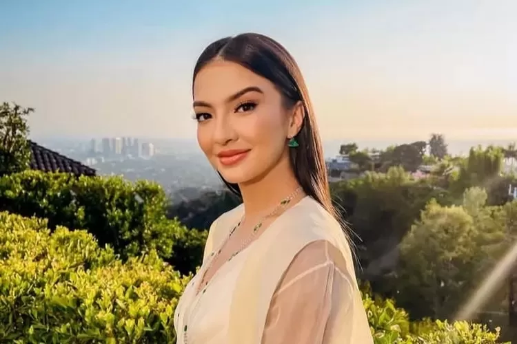 Raline Shah jadi Stafsus Kementerian Komdigi. (Instagram/@ralineshah)