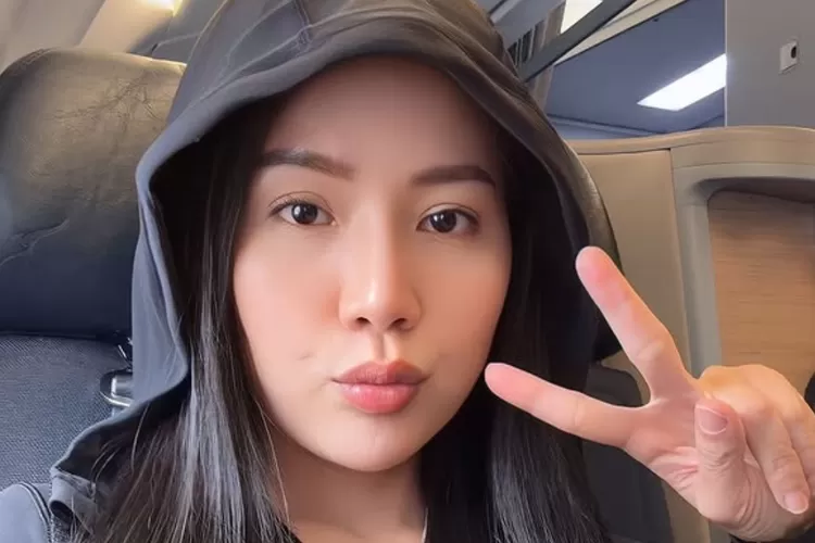 Agnes Jennifer bongkar chat selingkuhan suami (Instagram @agnes_jennifer)