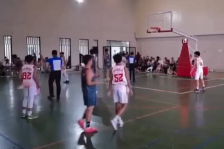 Kasus kekerasan sesama anak SMP yang disorot Ahmad Sahroni. (Instagram/ @ahmadsahroni88)