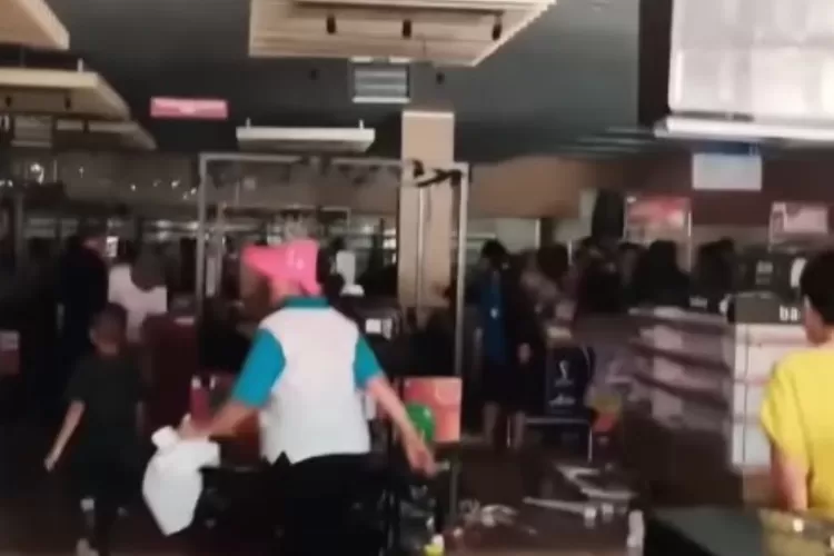 Banyak minimarket jadi sasaran penjarahan dan pembobolan di Tapanuli (Instagram/@sumutnusantara)