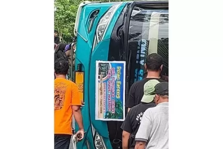 Innalillahi Enam Orang Meninggal Dunia Akibat Bus Pariwisata Saestu ...