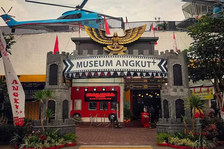 Harga Tiket Museum Angkut di Jawa Timur Terbesar 