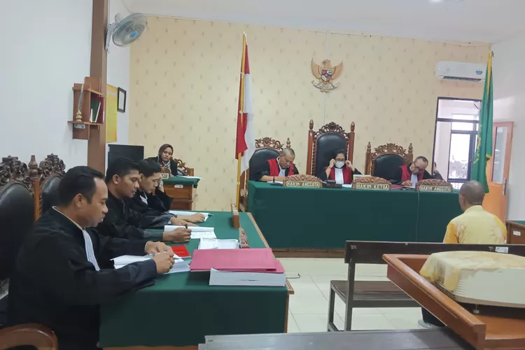 Sidang Perdana Kasus Dugaan Korupsi Dana Desa Letneo TTU Digelar,3 ...