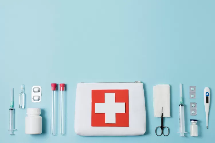 Ilustrasi kotak P3K (Freepik/freepik)