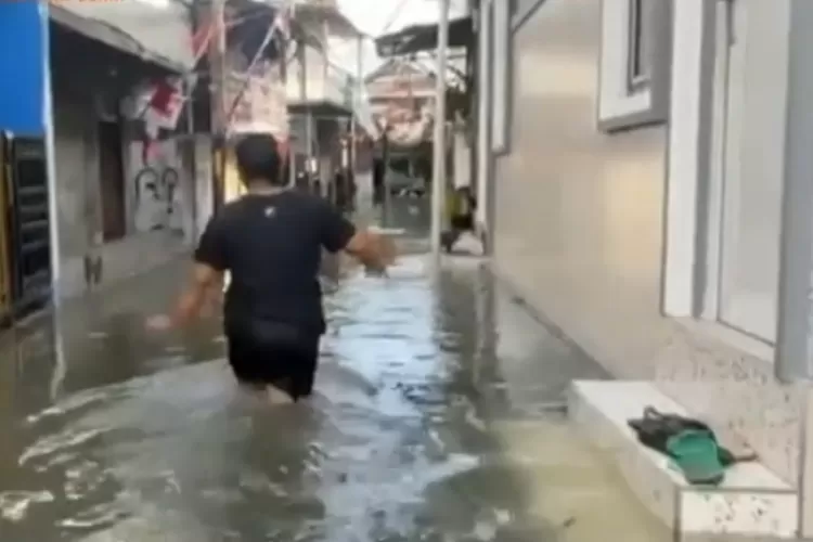 Banjir Rob Rendam Enam Rt Di Marunda Dan Pluit Warga Diminta Waspada Distrik News