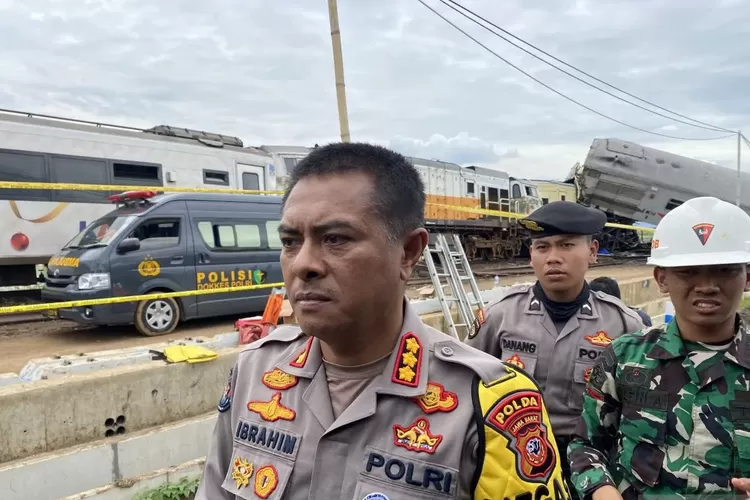 Korban Tabrakan Kereta Api Cicalengka Bandung 4 Orang Meninggal, 28 ...