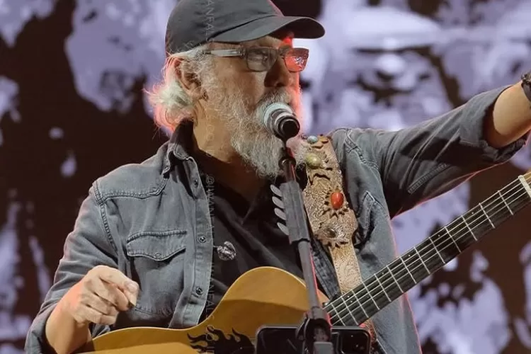 Potret Musisi Kenamaan Indonesia, Virgiawan Listanto alias Iwan Fals. (Instagram.com/@iwanfals)