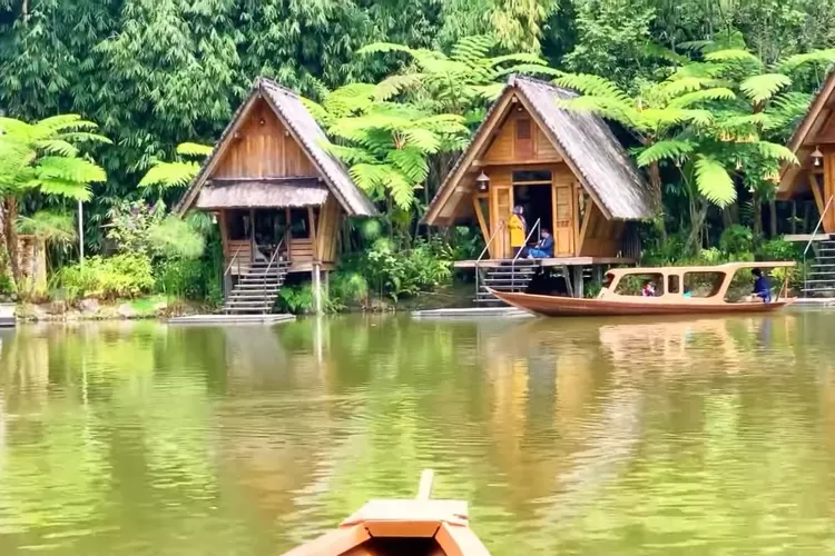 Simaklah Harga Tiket, Alamat dan Daya Tarik Wisata Dusun Bambu
