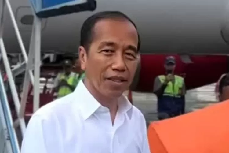 Potret Jokowi saat kembali ke Solo setelah mengunjungi Jakarta pada November 2024