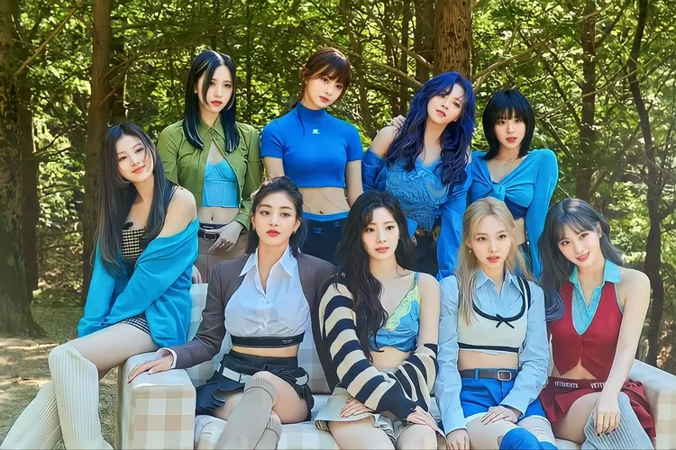 Sold Out! TWICE Jadi Girl Group K-pop Pertama yang Akan Konser di