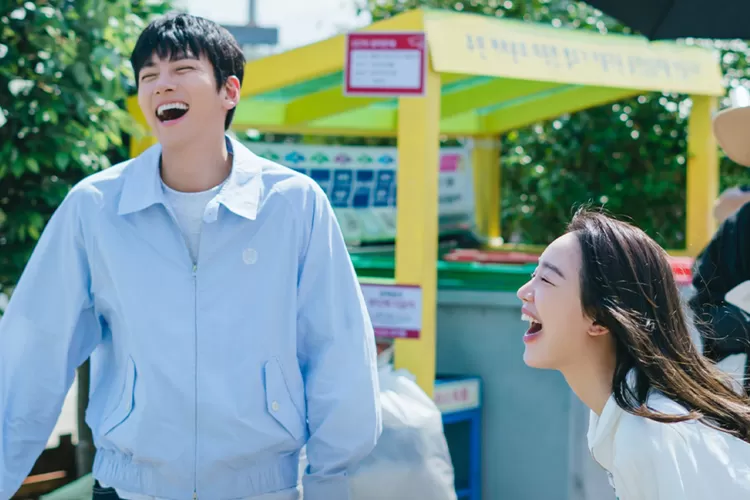 Song Joong Ki Cha Eun Woo jadi Cameo Welcome to Samdalri Pecahkan